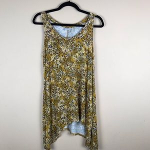 Logo by Lori Goldstein asymmetrical tank size M